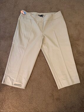 Zac & Rachel khaki Capri Pants, 18W
